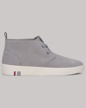 White / Red Ben Sherman Thames Chukka Boots | 2164-ZNHCS