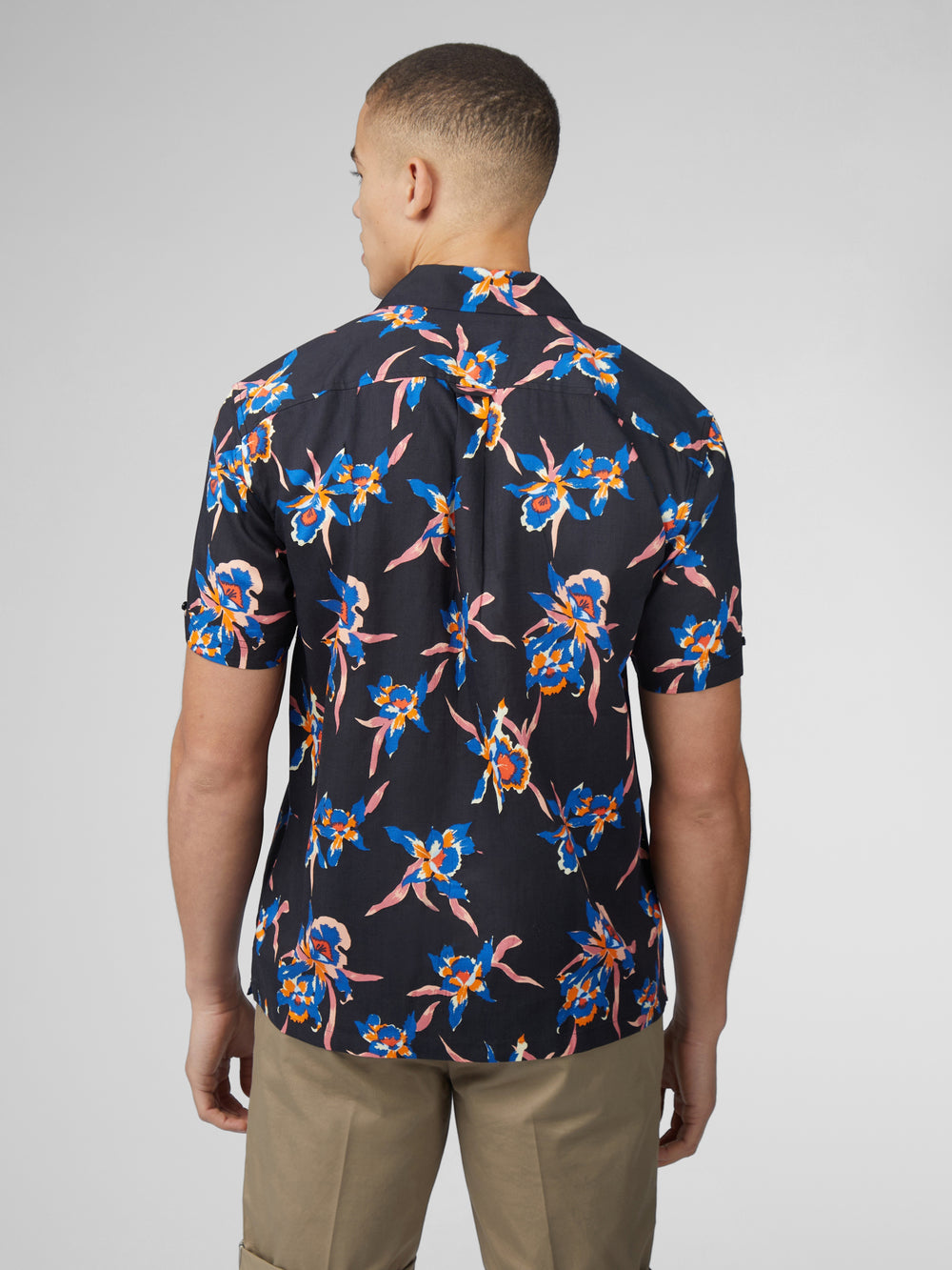 Black Ben Sherman Signature Botanical Print Shirts | 6514-OVCXA