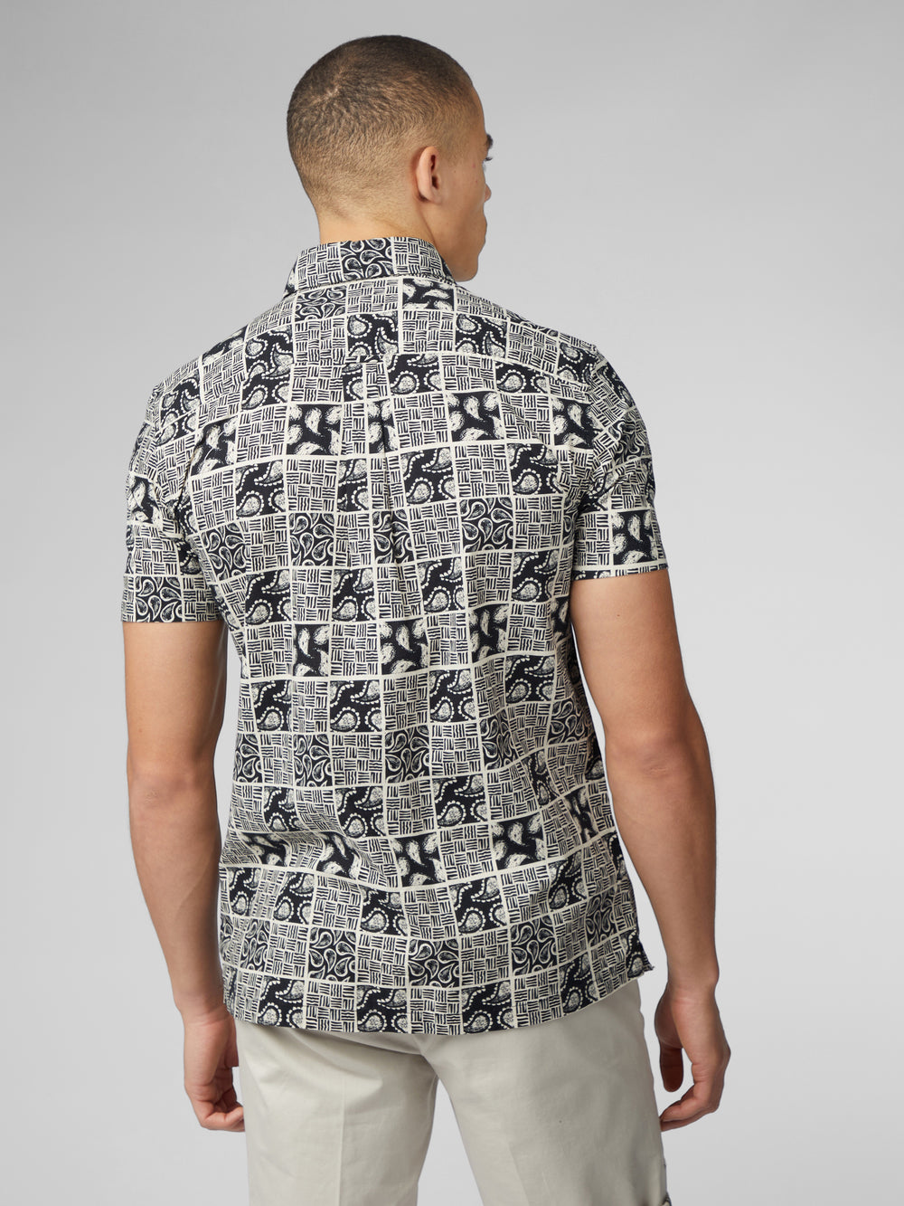 Black Ben Sherman Signature Checkerboard Paisley Print Shirts | 0486-TYAUP