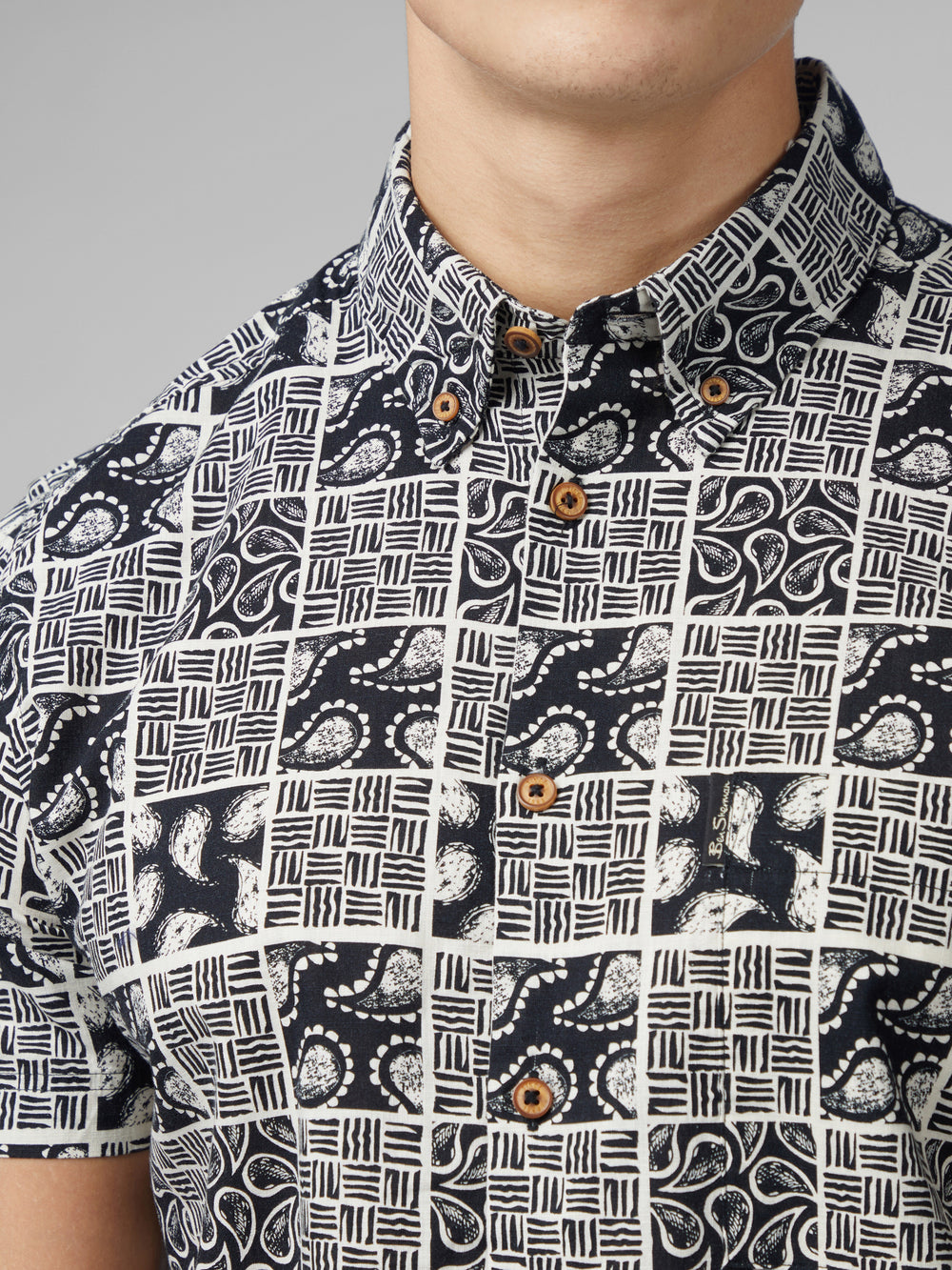 Black Ben Sherman Signature Checkerboard Paisley Print Shirts | 0486-TYAUP