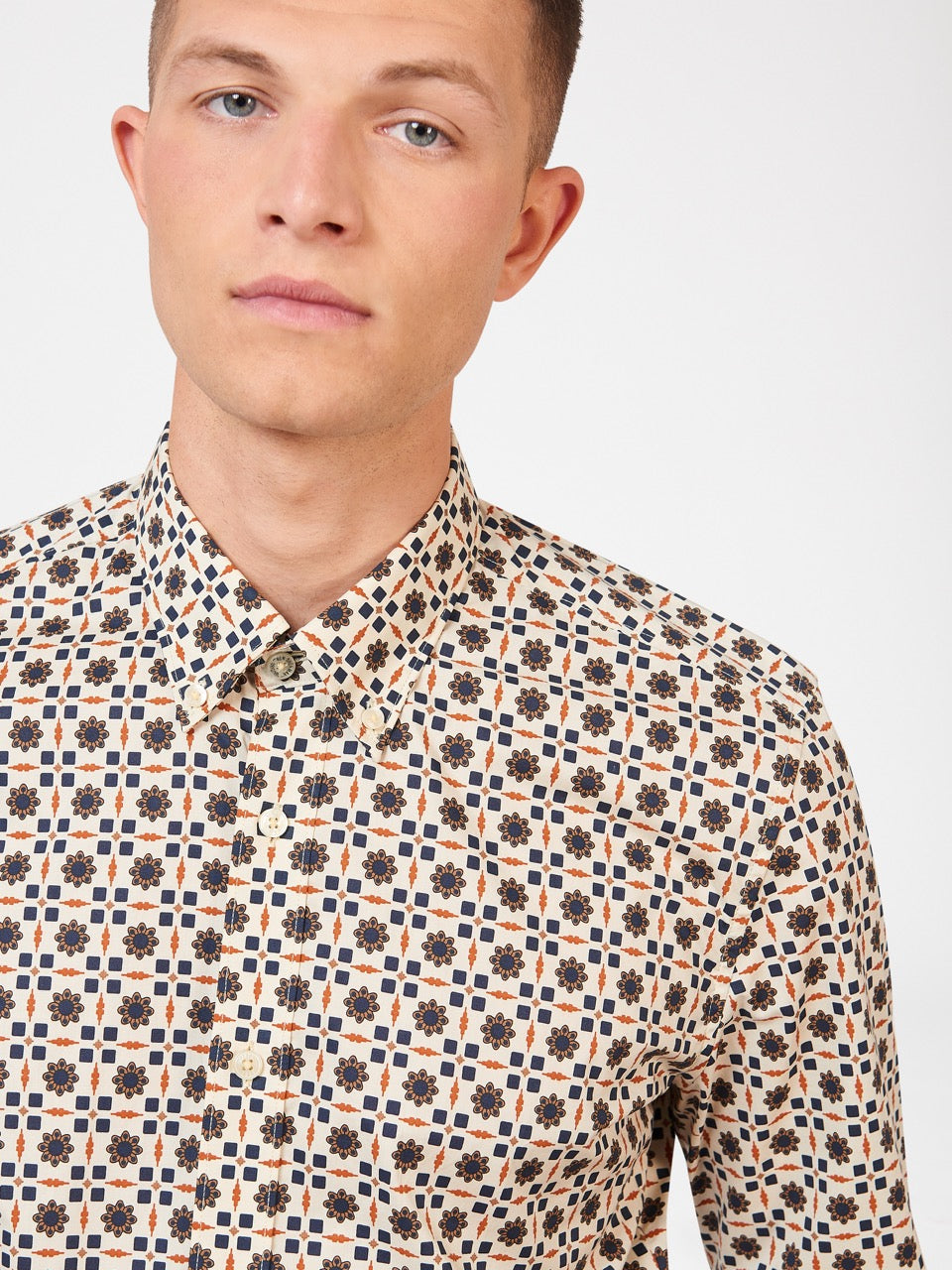 Brown Ben Sherman Retro Foulard Print Slim Fit Shirts | 1865-XHNBS