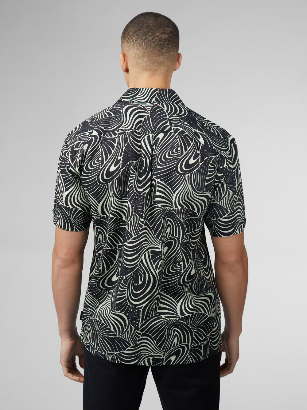 Mint Ben Sherman B by Ben Sherman Psychedelic Swirl Print Shirts | 2904-FPJUA