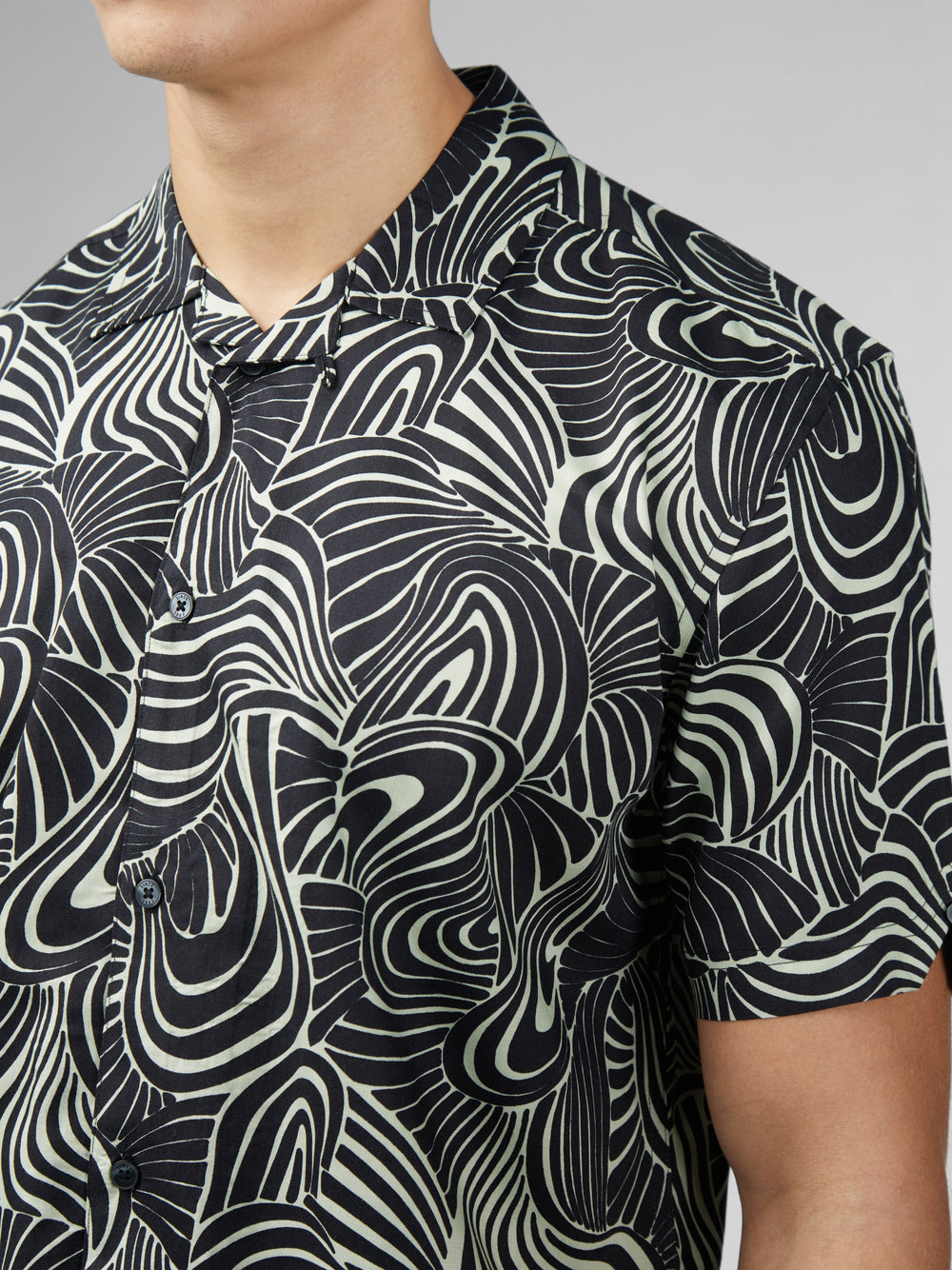 Mint Ben Sherman B by Ben Sherman Psychedelic Swirl Print Shirts | 2904-FPJUA