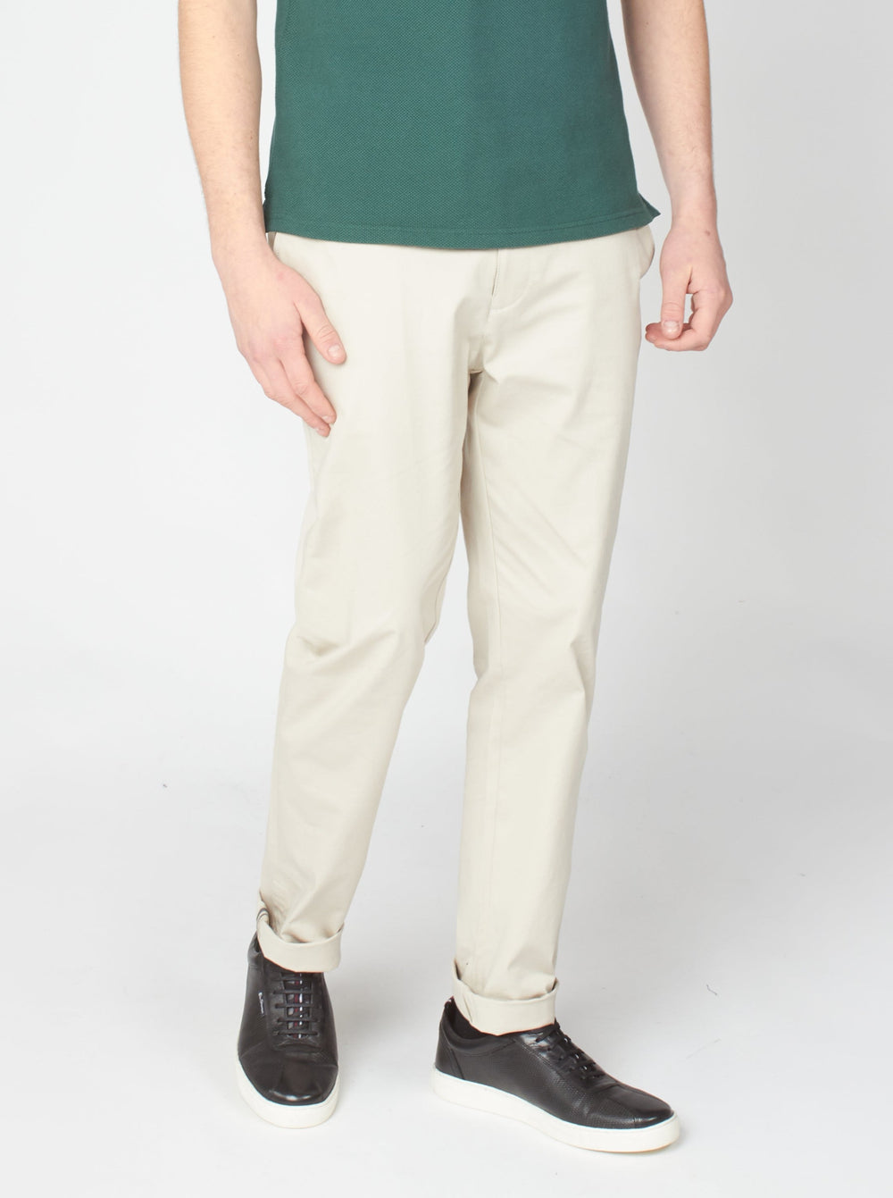 White Ben Sherman Signature Slim Stretch Chino Pants | 4526-ZIUVN