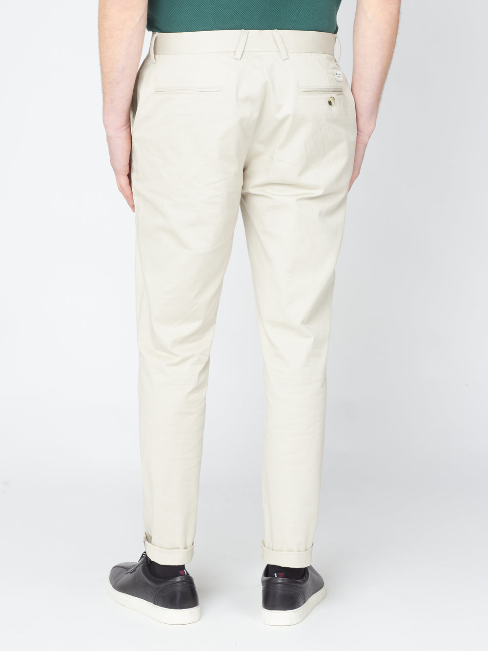 White Ben Sherman Signature Slim Stretch Chino Pants | 4526-ZIUVN